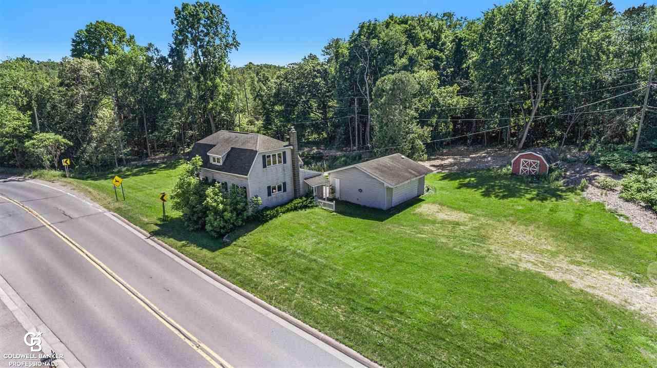 1269 Rochester Rd - Photo 1