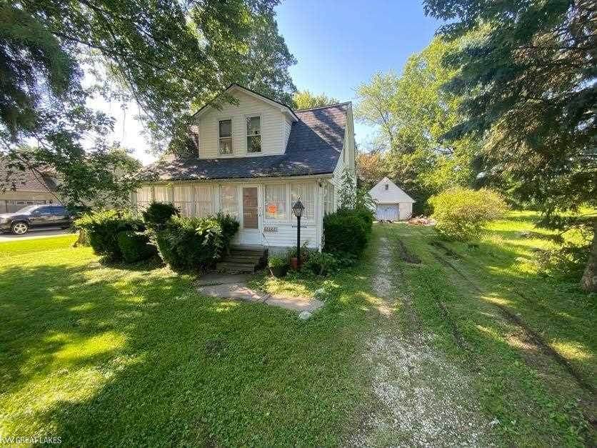 22222 Glenwood St - Photo 1