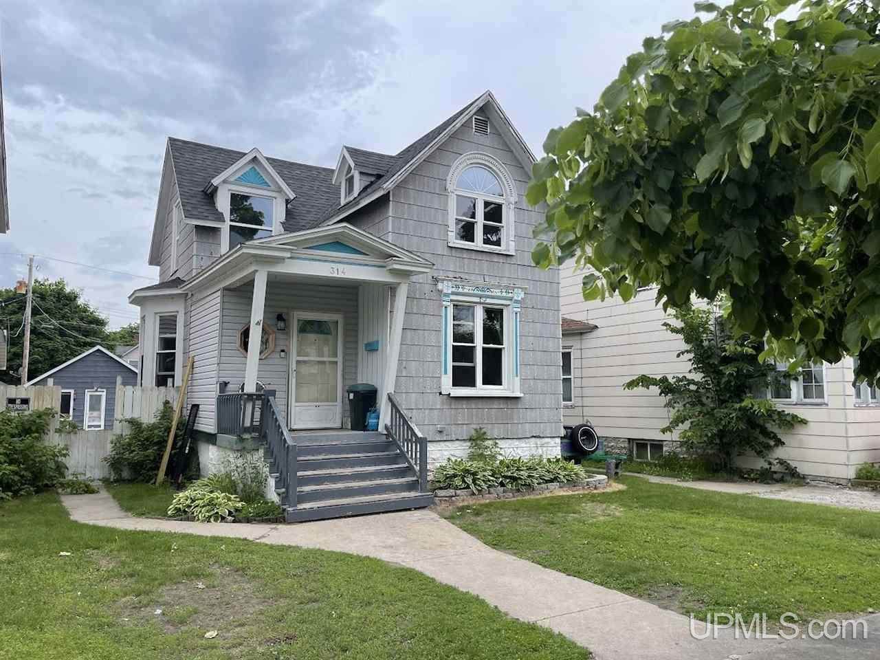 314 8th Street - Photo 1