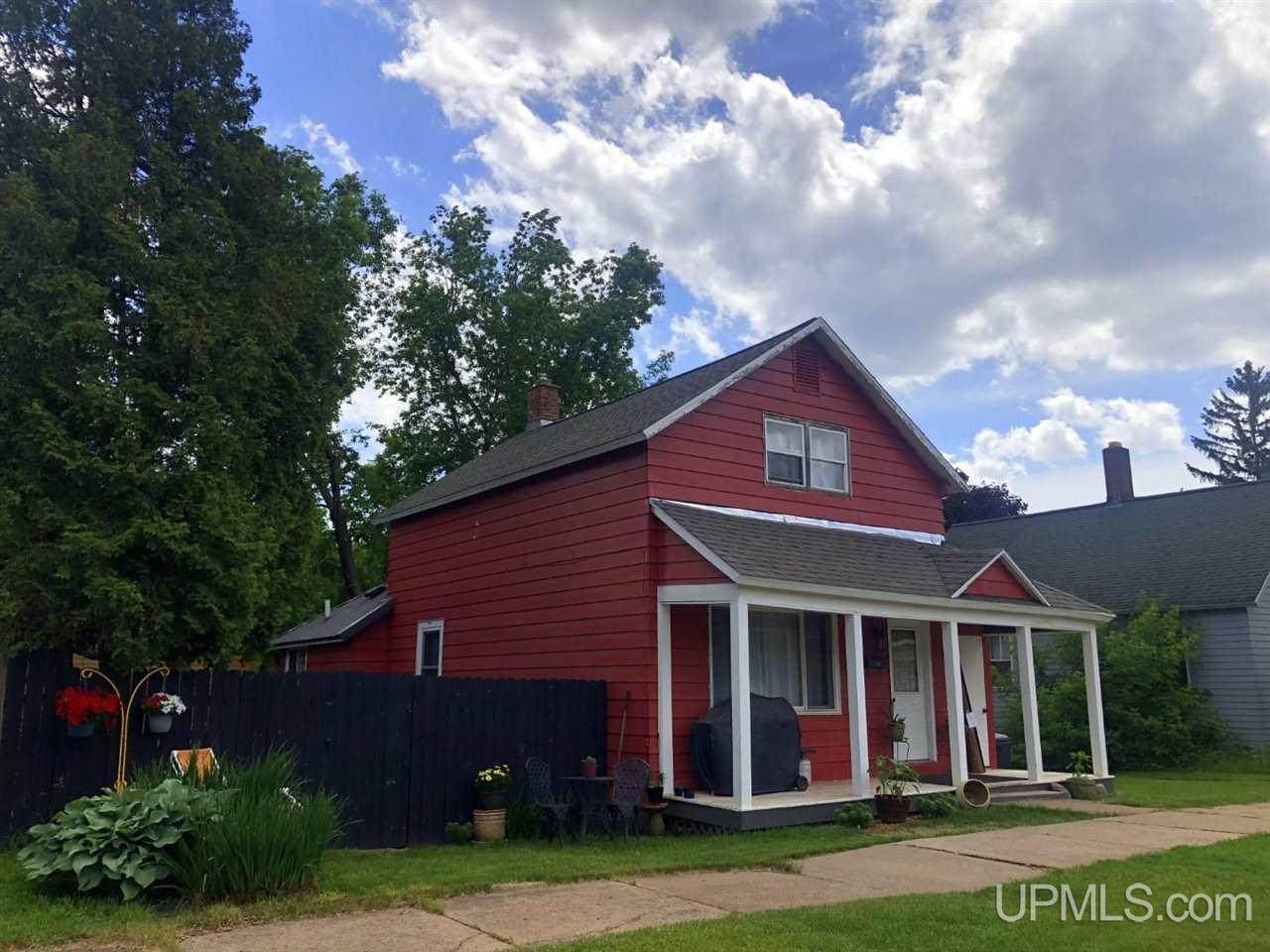 116 Clark - Photo 1