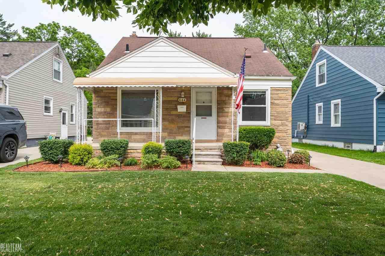 644 Hudson - Photo 1