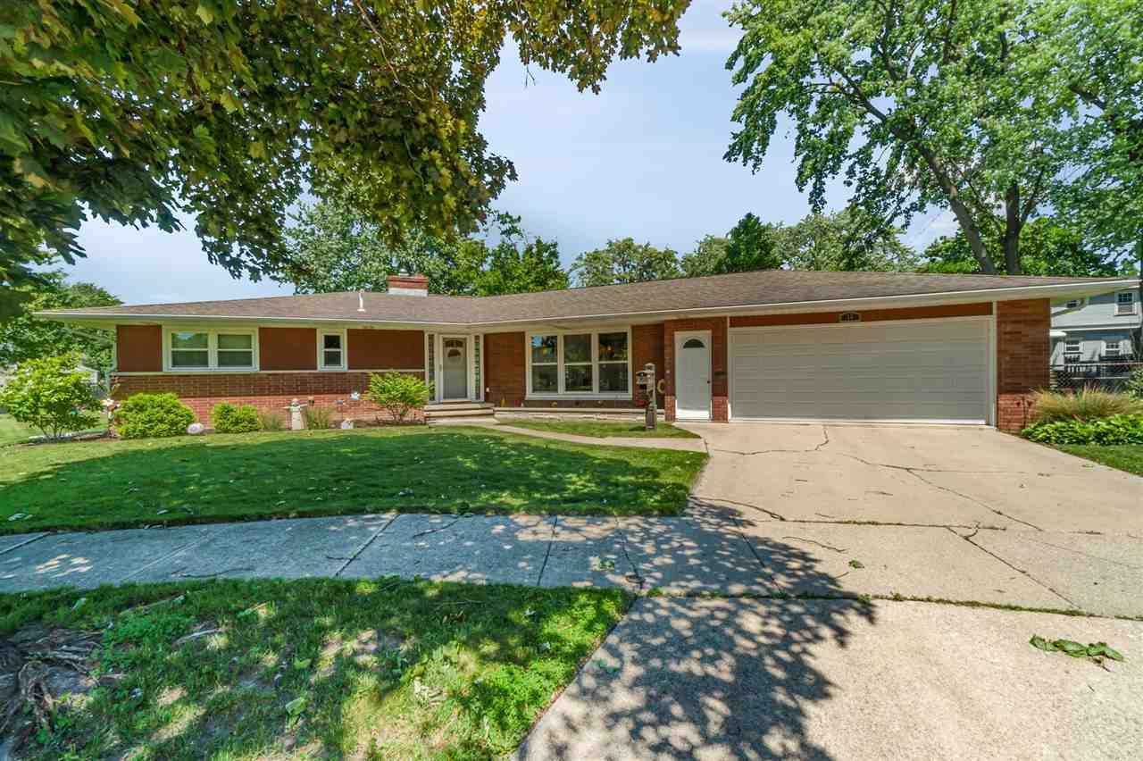 13 Edgewood Drive - Photo 1