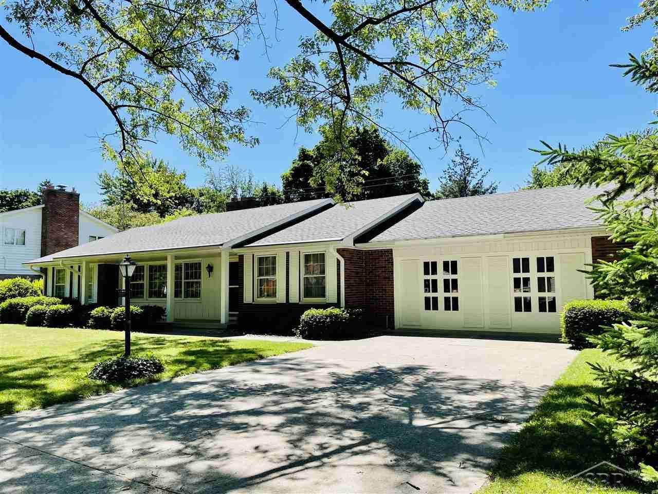 1735 Glendale Avenue - Photo 1