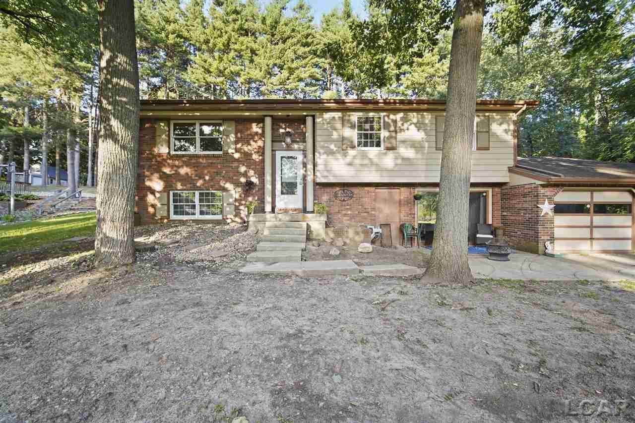 409 Wildwood Circle - Photo 1
