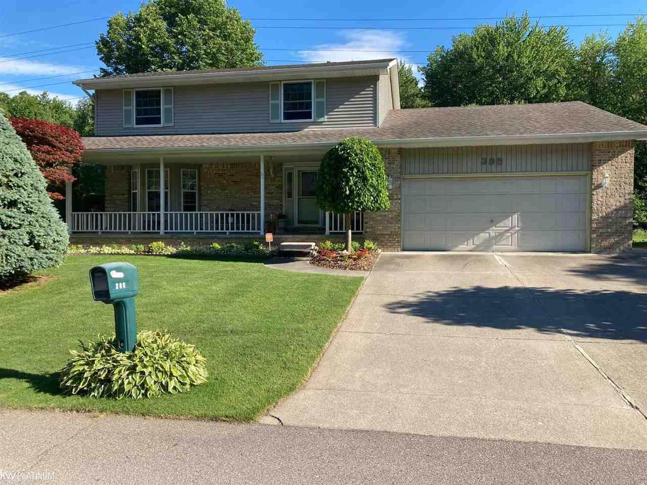 385 Hemlock Ln - Photo 1