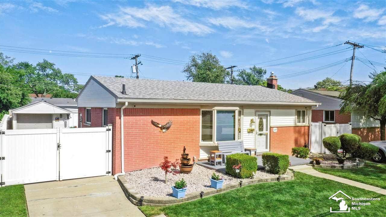 16345 Mccann - Photo 1