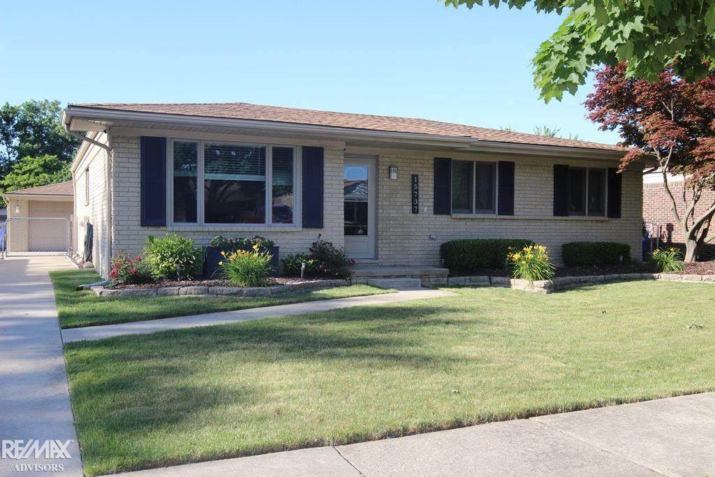 15737 Marcie - Photo 1