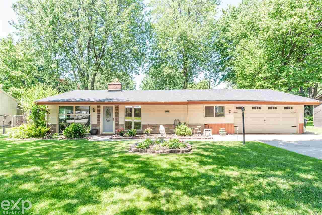 23307 Urban St - Photo 1