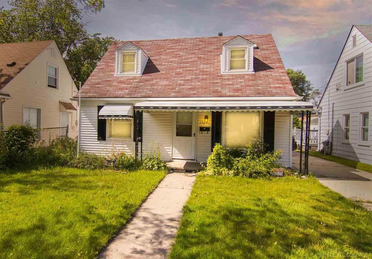 17621 Lincoln Ave - Photo 1
