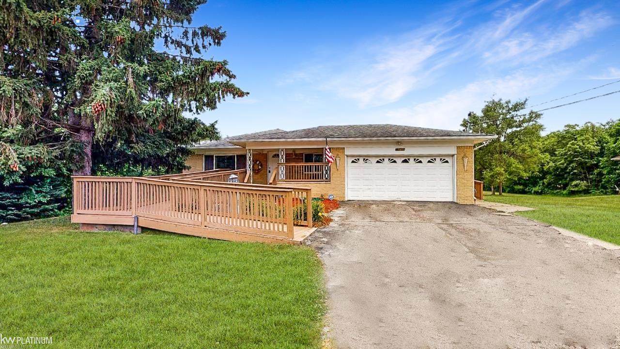 35693 Moravian - Photo 1
