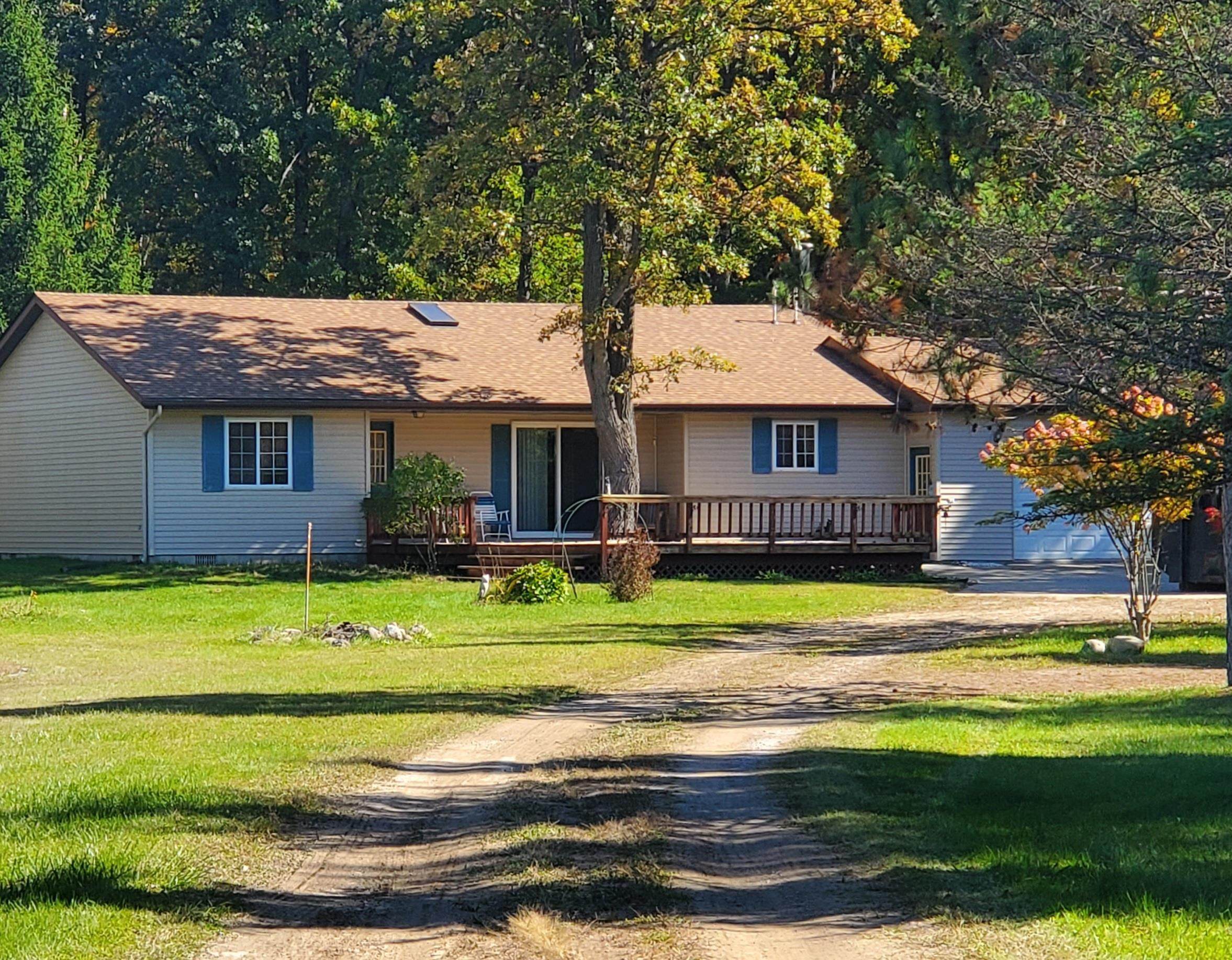 4175 Hicks Rd. - Photo 1