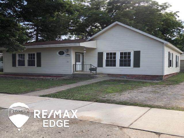 140 Alexander St - Photo 1
