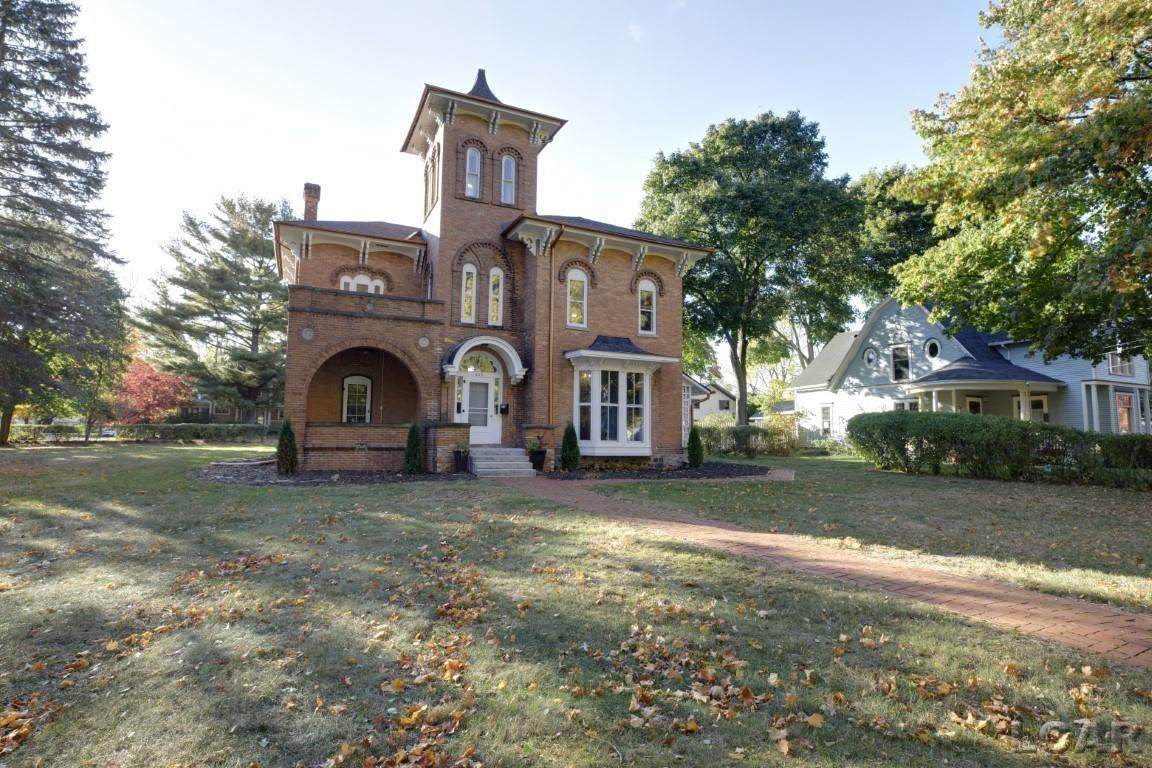 203 Union - Photo 1