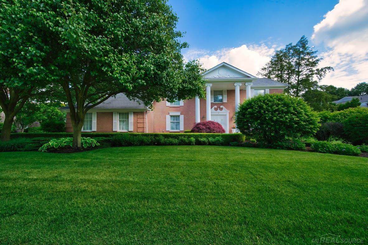 4 Lake Shore Lane - Photo 1