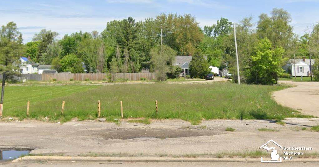 3032 Pierson - Photo 1