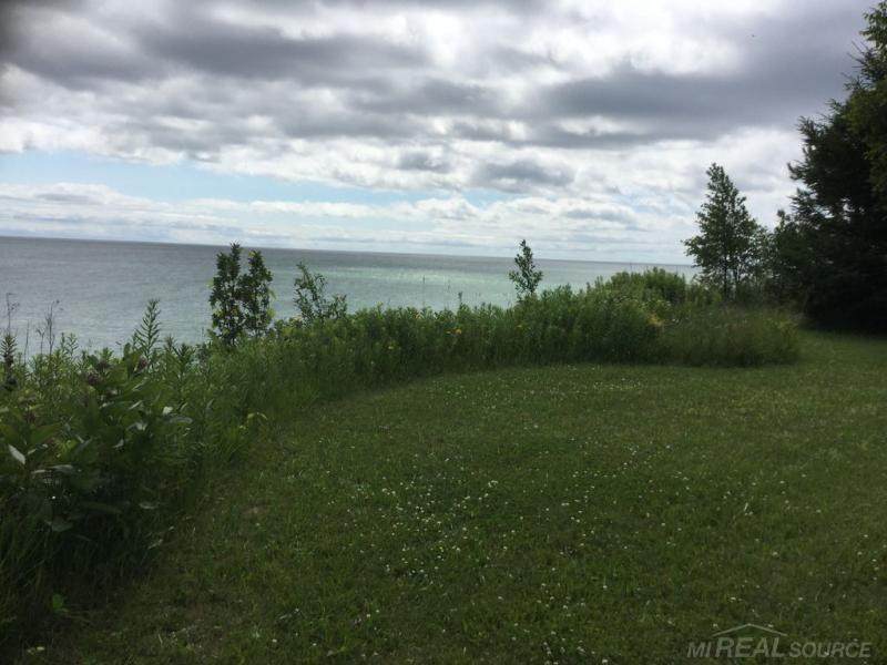 4838 Lakeshore - Photo 1