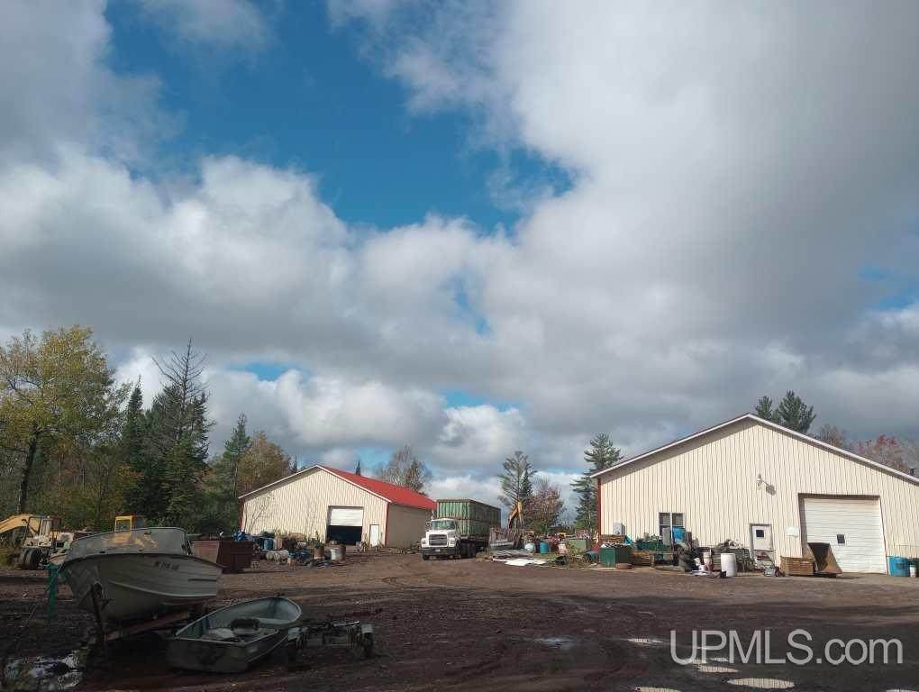 54921 Us41 - Photo 1