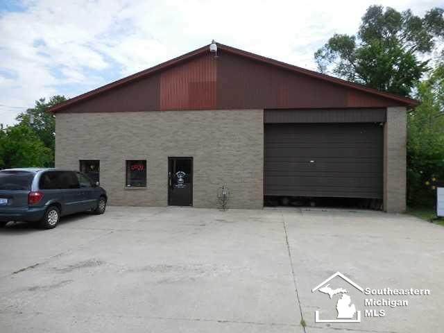 2390 Telegraph - Photo 1