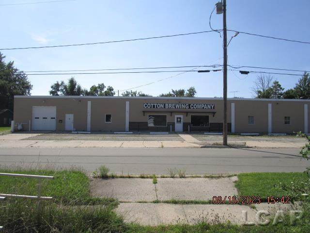 626 Oak - Photo 1