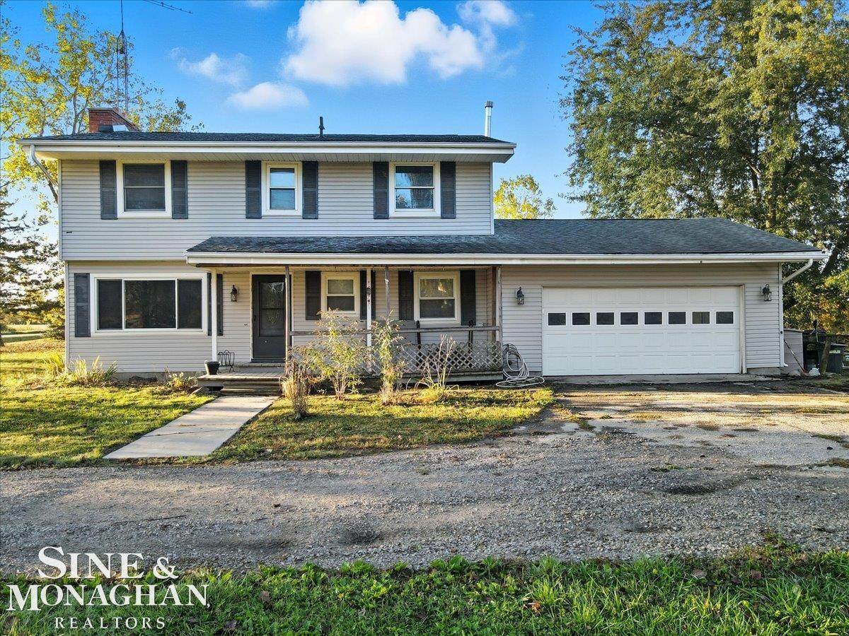 1633 Braidwood - Photo 1