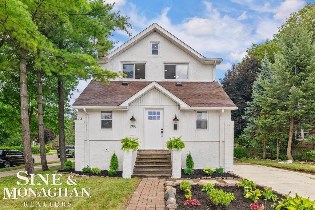 768 Pinecrest - Photo 1