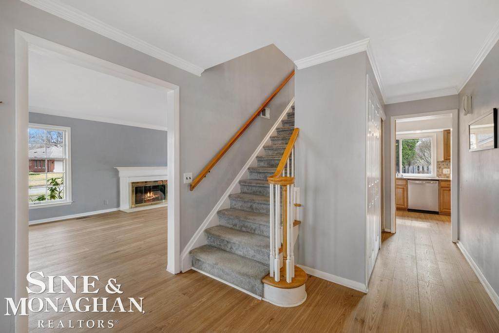 715 Pear Tree - Photo 1