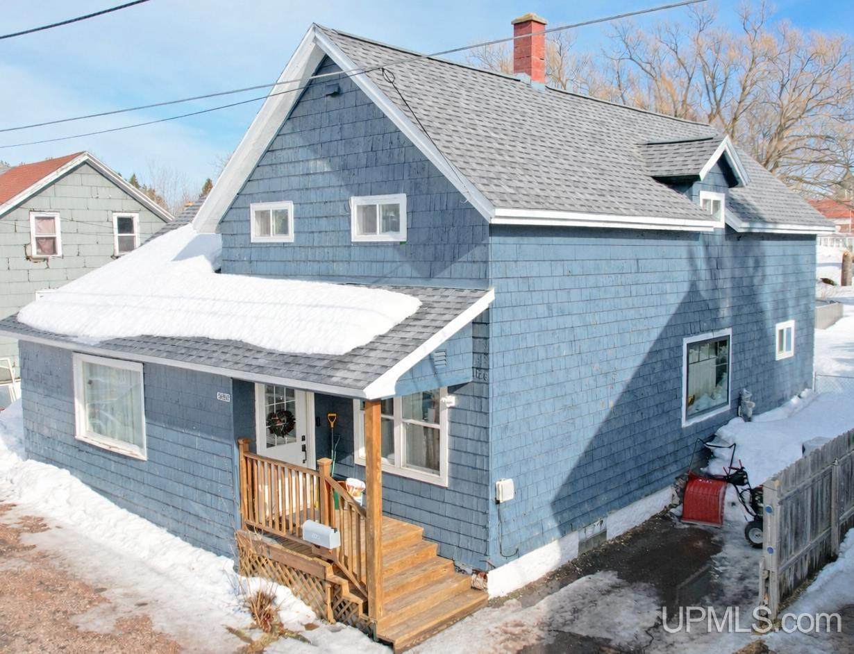 56860 Boone - Photo 1