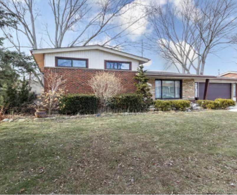 8729 Kidley Drive - Photo 1