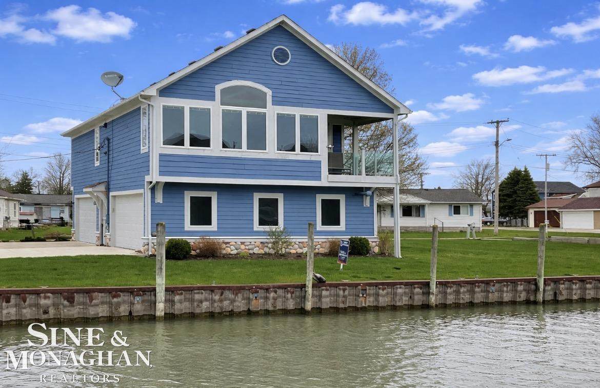 113 Roselawn - Photo 1