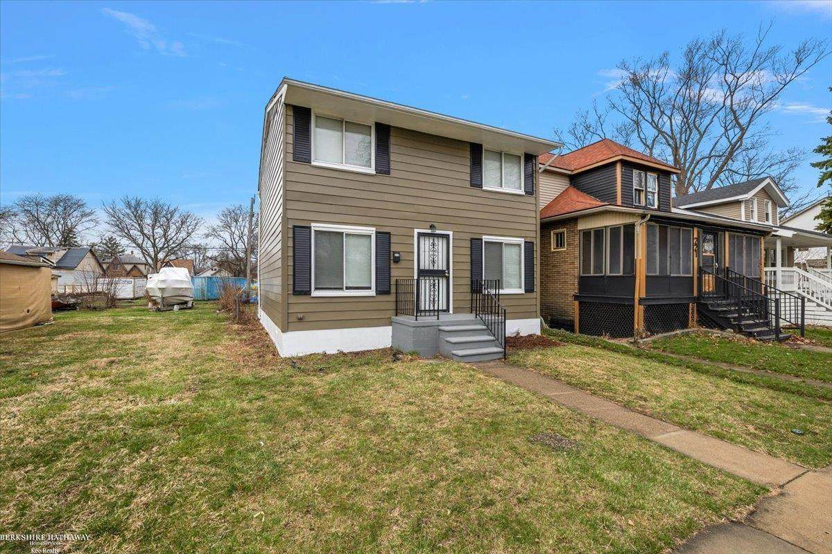 219 Ashland - Photo 1