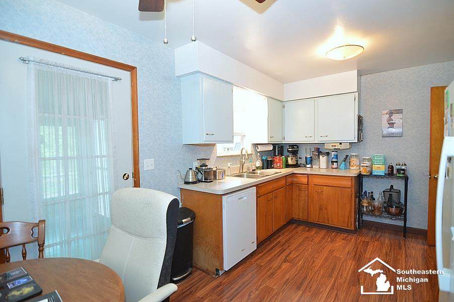 1112 Park - Photo 1
