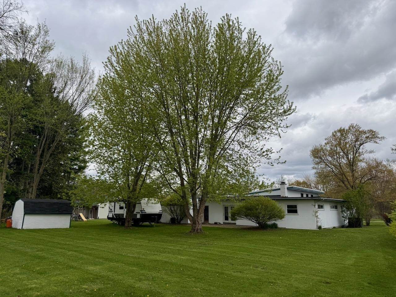 https://bt-photos.global.ssl.fastly.net/realsource/orig_boomver_1_50206297-2.jpg