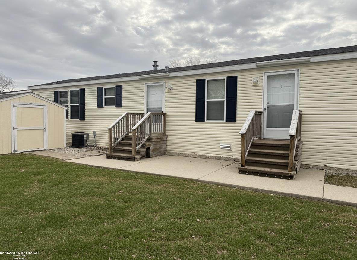 4539 Carlton - Photo 1