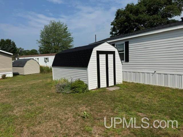 155 29th - Photo 1