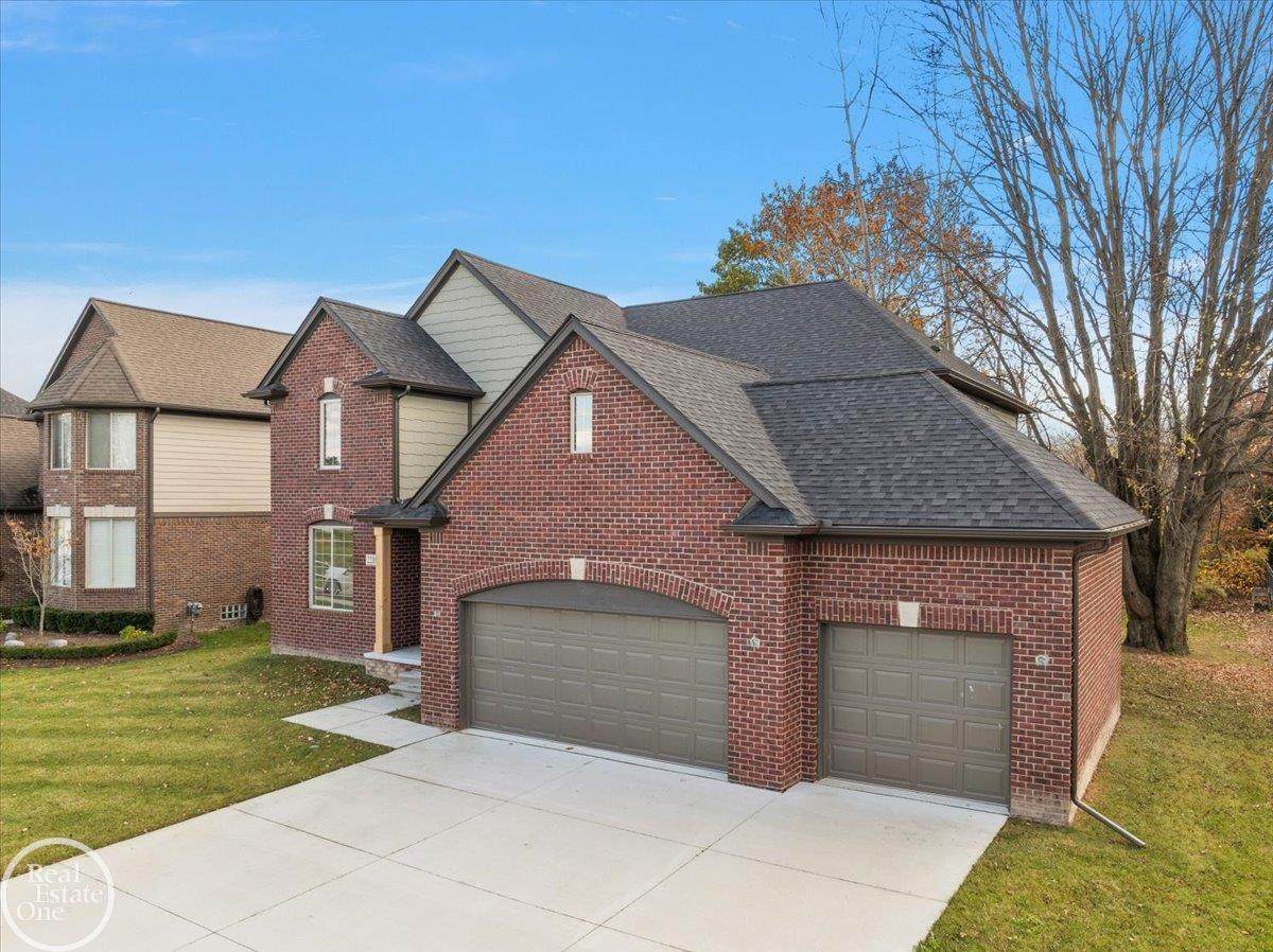 22106 Grove - Photo 1