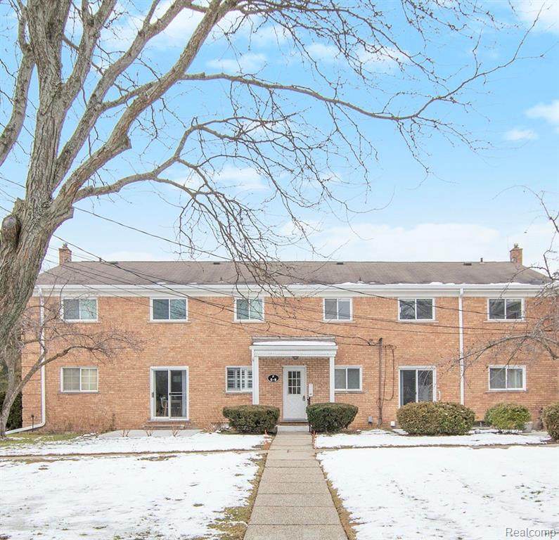 801 Long Lake - Photo 1
