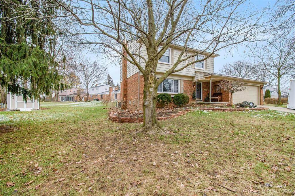 549 Eastlook - Photo 1