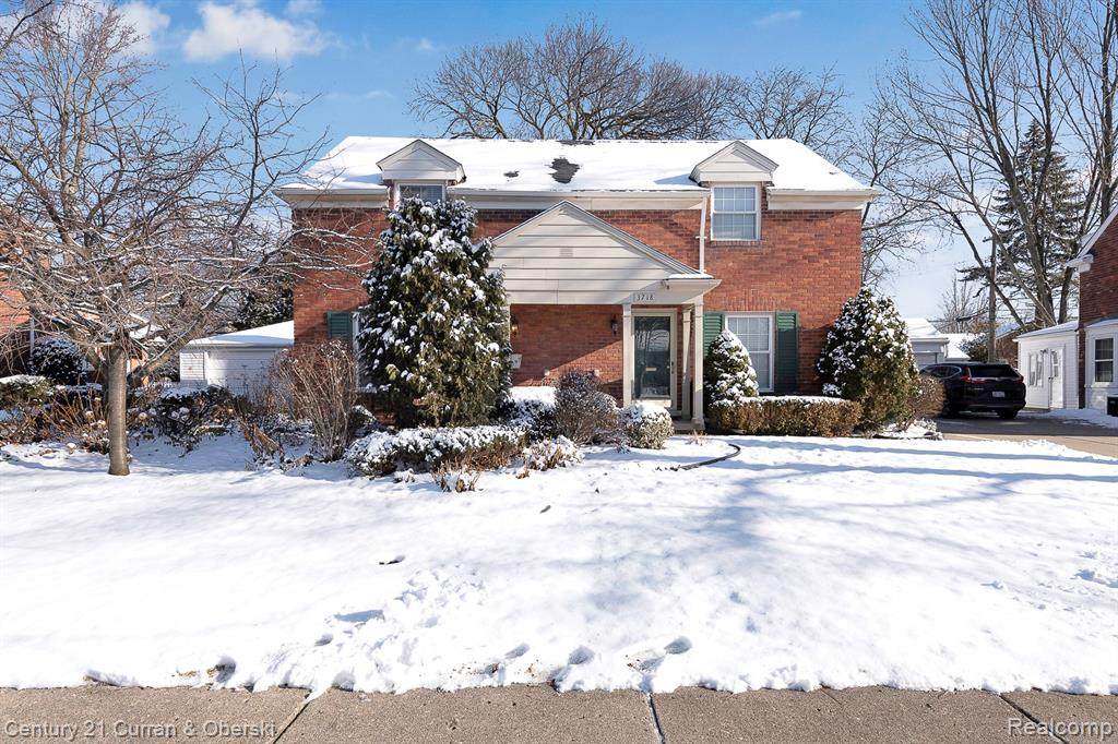 3722 Brewster - Photo 1