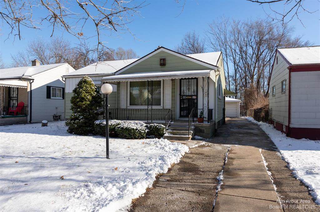 1435 Deacon - Photo 1