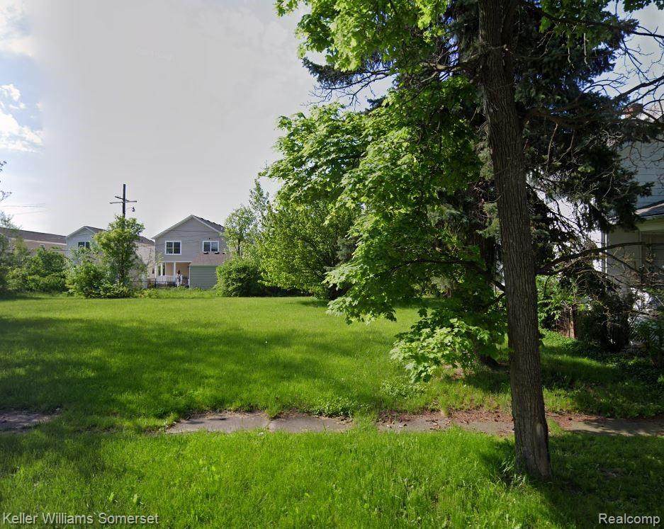 537 Fernhill - Photo 1