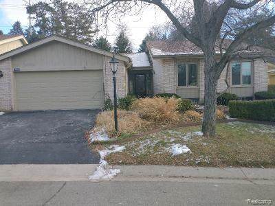 7169 Suncrest - Photo 1