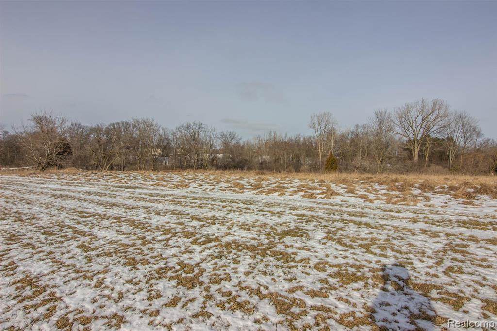 576 Brookside - Photo 1