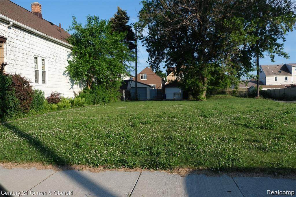 2438 Grant - Photo 1