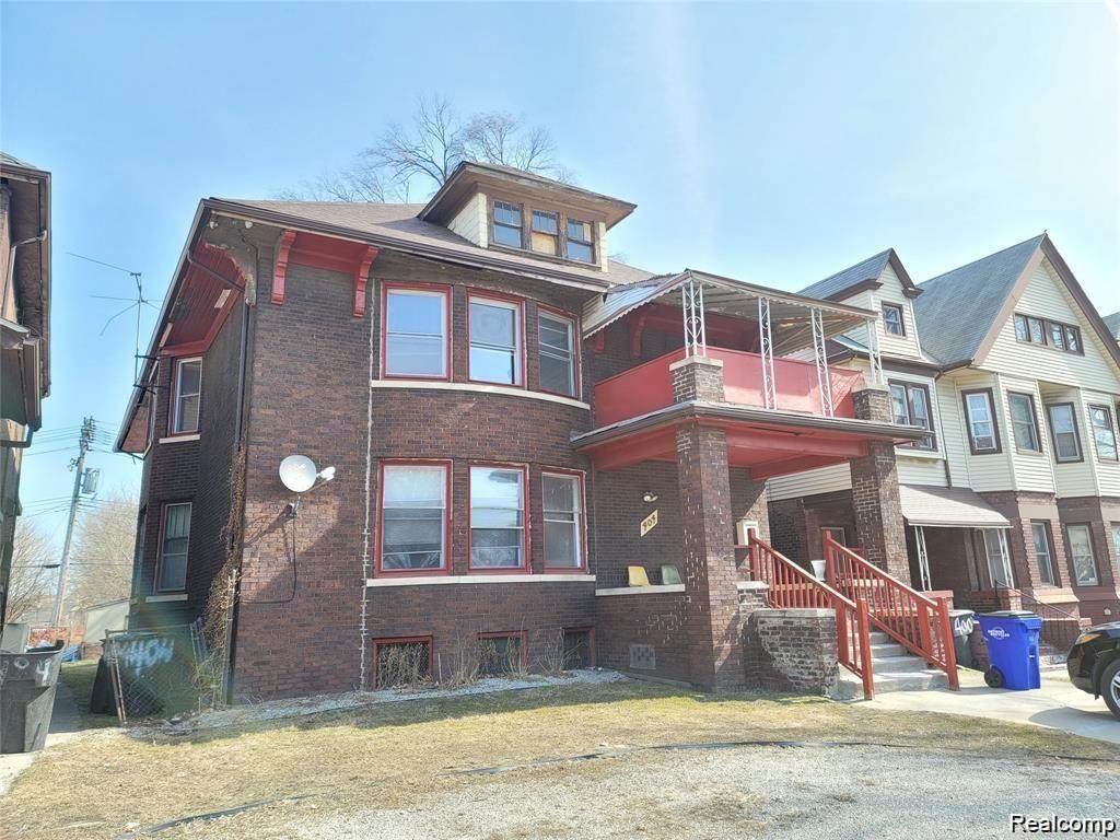 404 Grand Blvd - Photo 1
