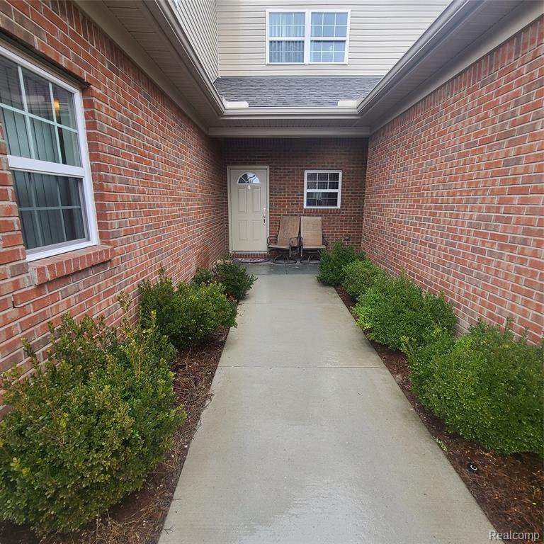 188 Sea Breeze - Photo 1