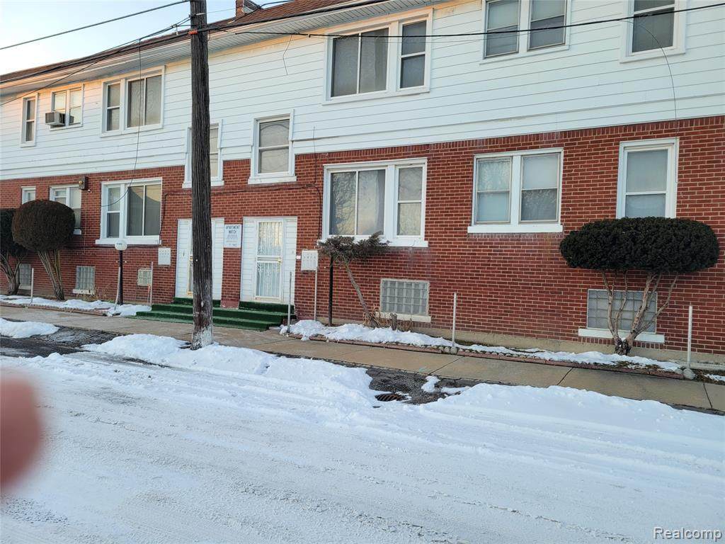 9105 Clarion - Photo 1