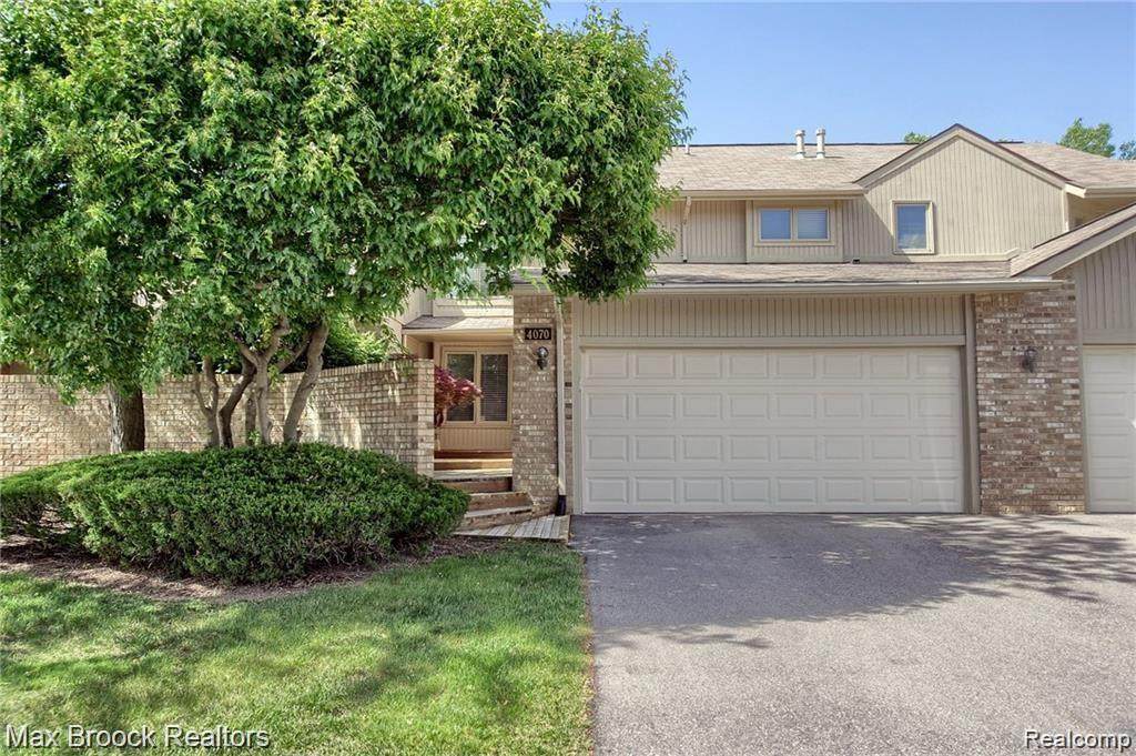 4070 Foxpointe - Photo 1