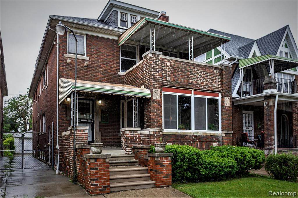3290 Calvert - Photo 1