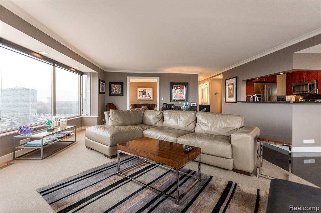 1300 Lafayette - Photo 1