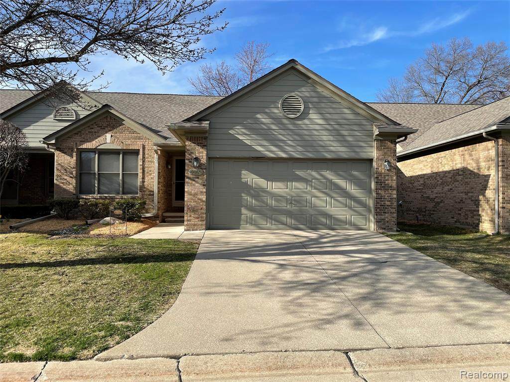 4465 Larkspur - Photo 1